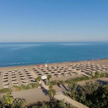 - Lotto B Marina Di Bibbona